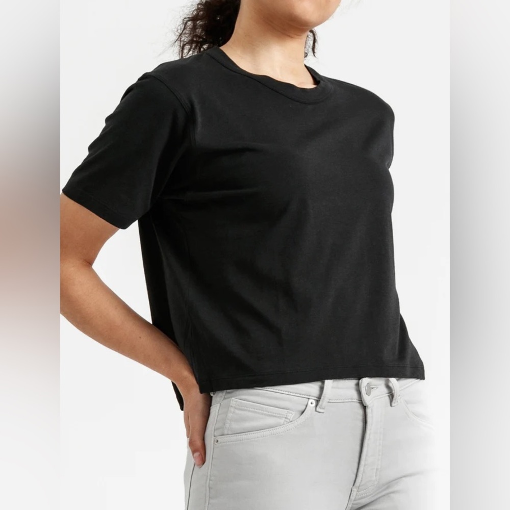 DUER The Only Tee Crop in black - DU/ER